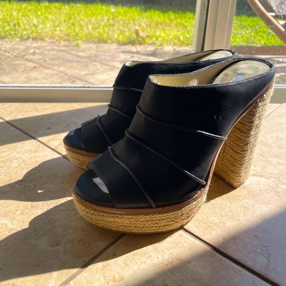 BCBG Mule Heel 7 1/2